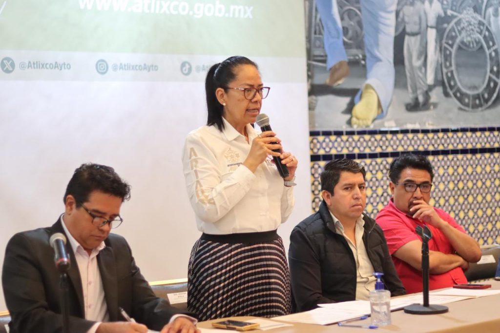 ARIADNA AYALA TOMA PROTESTA A CONSEJOS DE PARTICIPACIÓN CIUDADANA Y FORTALECE EL TRABAJO CONJUNTO EN ATLIXCO
