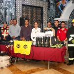 ARIADNA AYALA EQUIPA A PROTECCIÓN CIVIL, BOMBEROS Y PARAMÉDICOS DE ATLIXCO 
