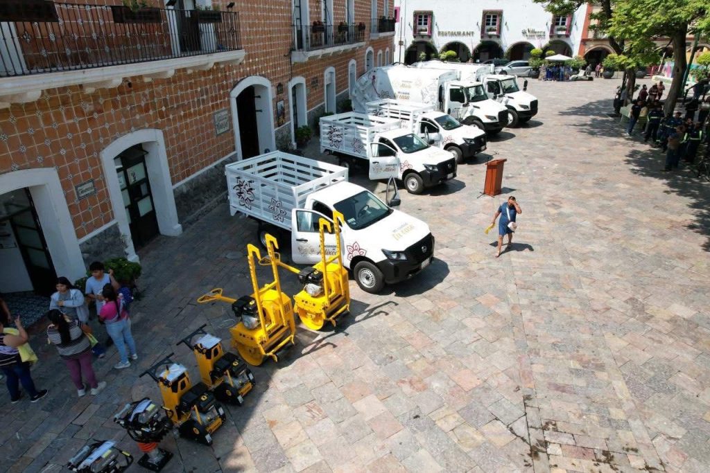 Camiones recolectores nuevos para Atlixco: Ariadna Ayala fortalece los servicios públicos 